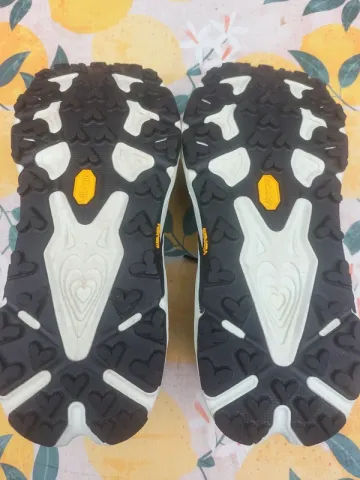 Used Hoka Speedgoat 7 bike — image 10 of 11