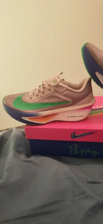 Used Nike Zoom Fly 6 bike — image 2 of 12