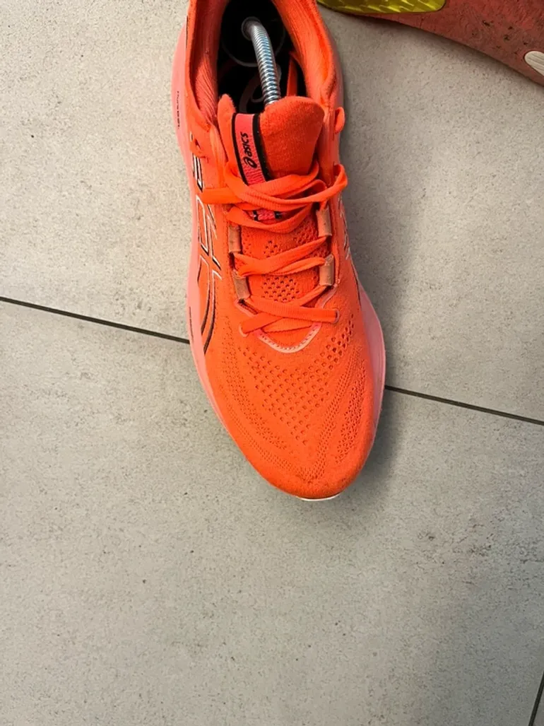 Used Asics Gel-Nimbus 26 bike — image 5 of 13