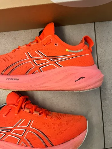 Used Asics Gel-Nimbus 26 bike — image 4 of 13