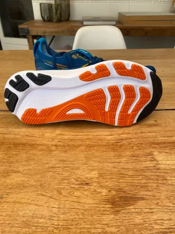 Used Asics Gel Kayano 32 bike — image 6 of 10