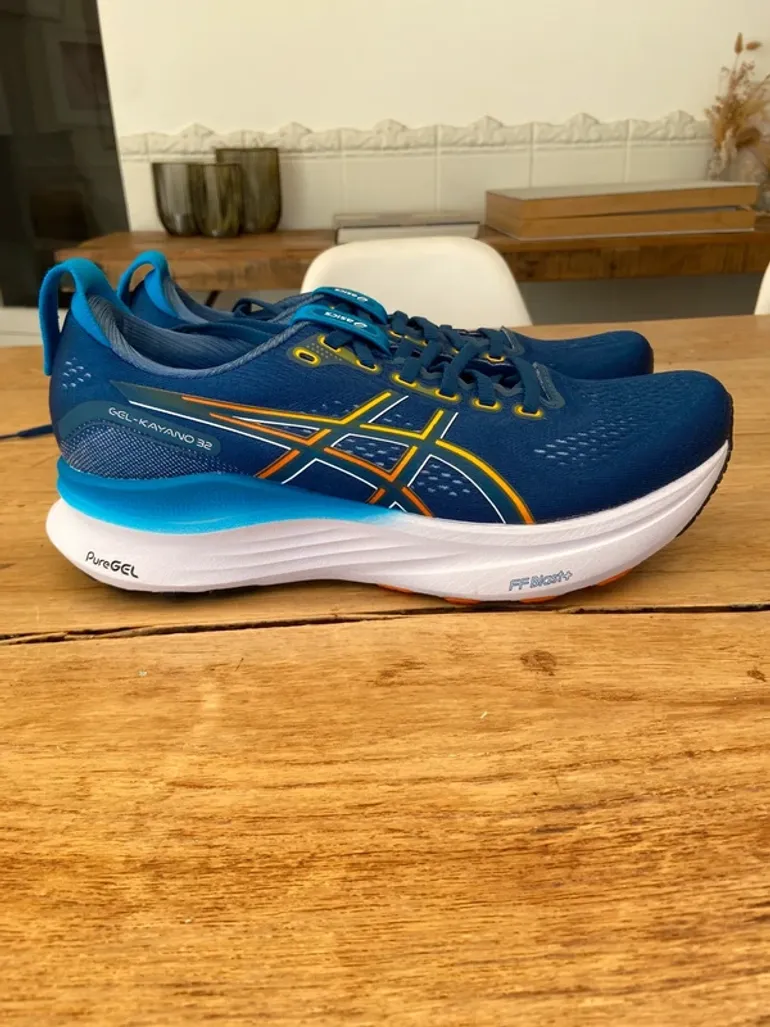 Used Asics Gel Kayano 32 bike — image 2 of 10