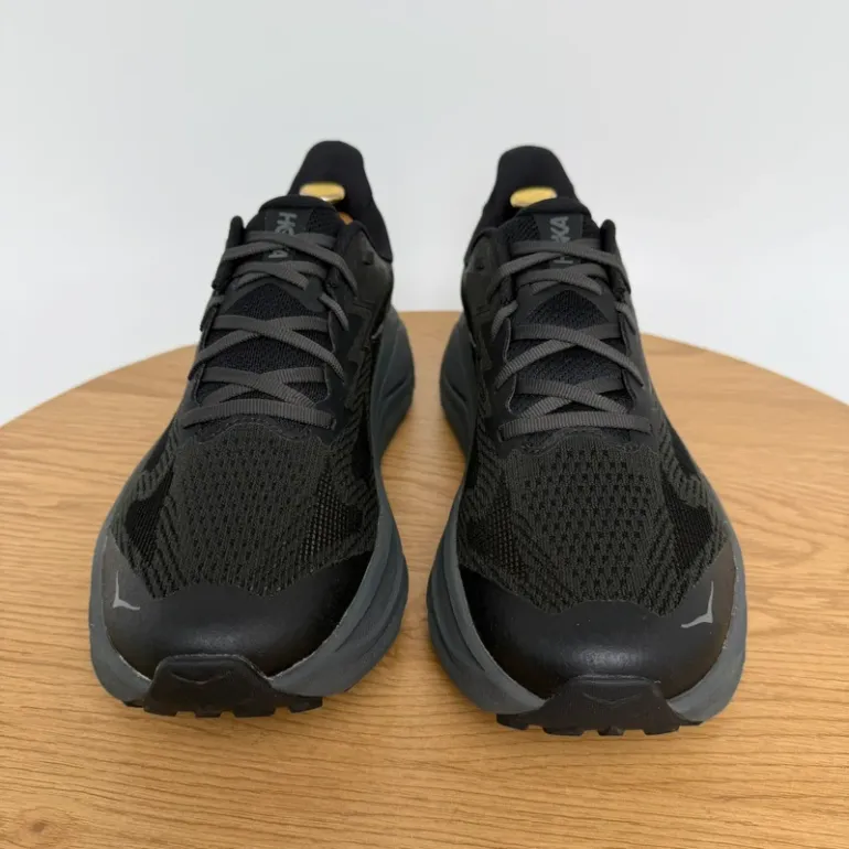 Used Hoka Challenger 8 bike — image 3 of 10