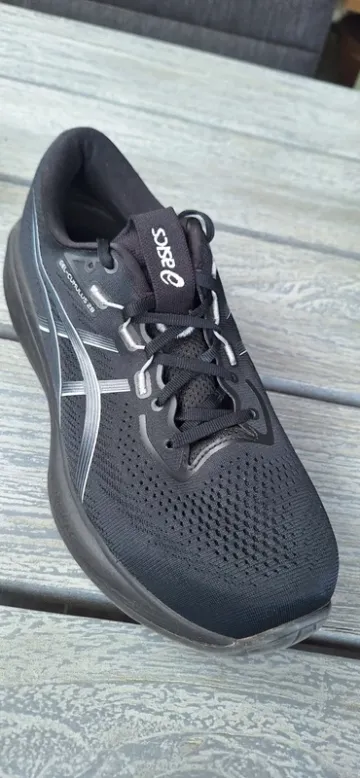 Used Asics Gel-Cumulus 28 bike — image 3 of 5