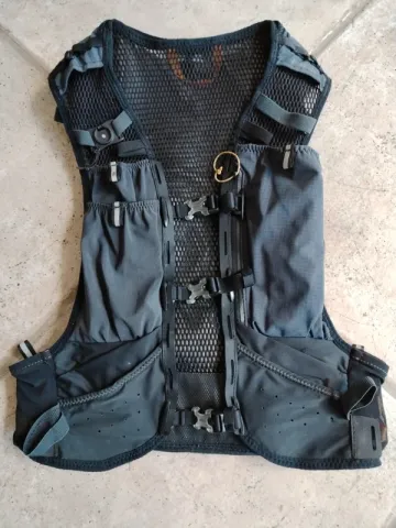 Used Decathlon Sac de trail 15L bike — image 1 of 14