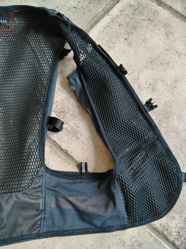 Used Decathlon Sac de trail 15L bike — image 5 of 14