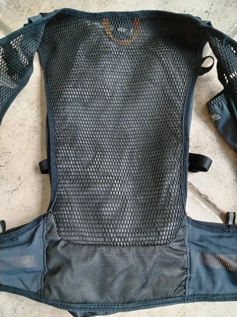 Used Decathlon Sac de trail 15L bike — image 4 of 14
