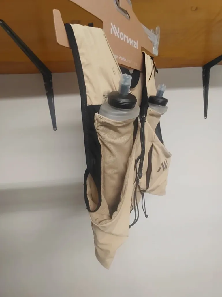 Used Salomon Modular Trail Vest bike — image 13 of 14