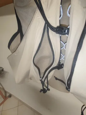 Used Salomon Modular Trail Vest bike — image 3 of 14