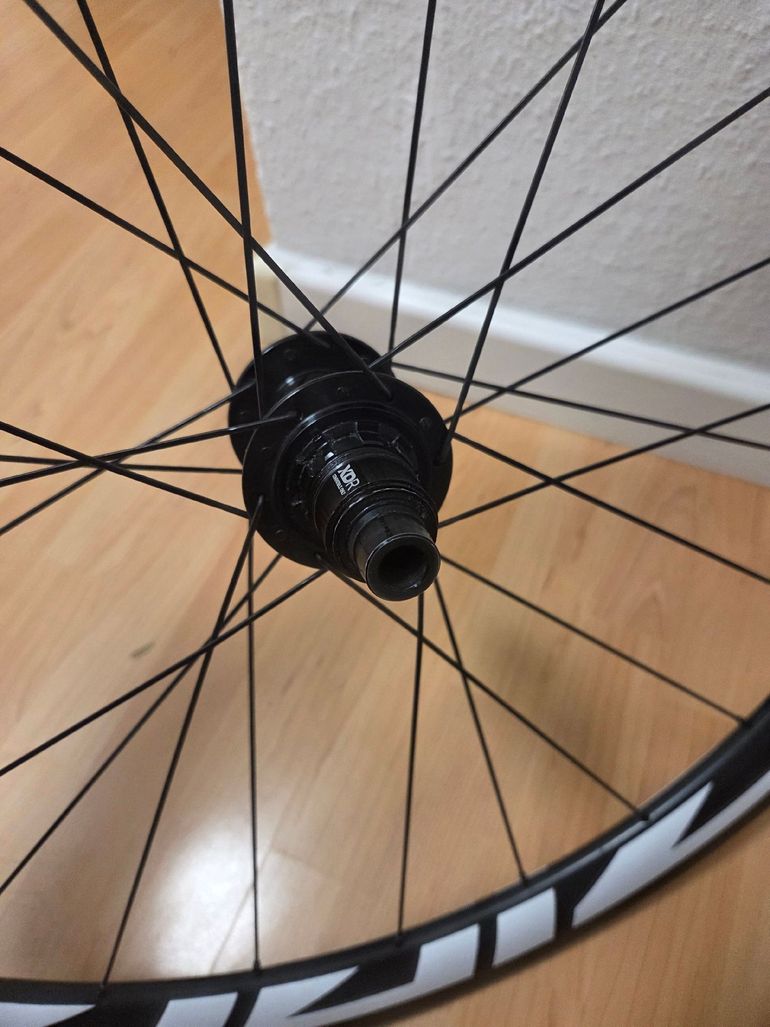 Gebrauchtes Zipp 303S Wheels 2025 bike — Bild 2 von 5