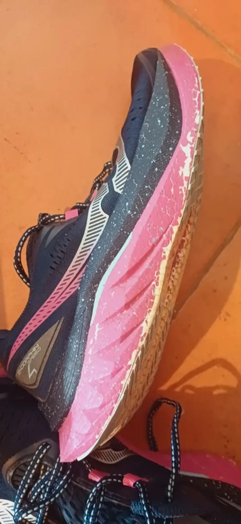 Used Saucony Endorphin Speed 4 bike — image 2 of 6