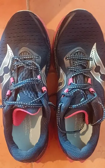 Used Saucony Endorphin Speed 4 bike — image 3 of 6