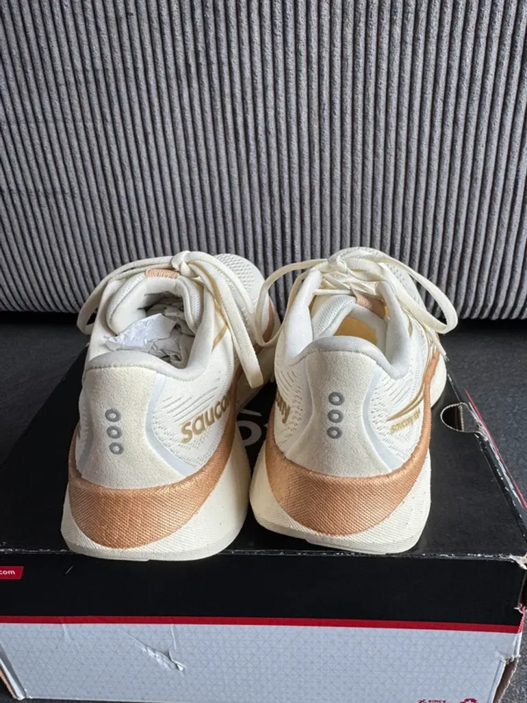Used Saucony Ride 18 bike — image 2 of 12