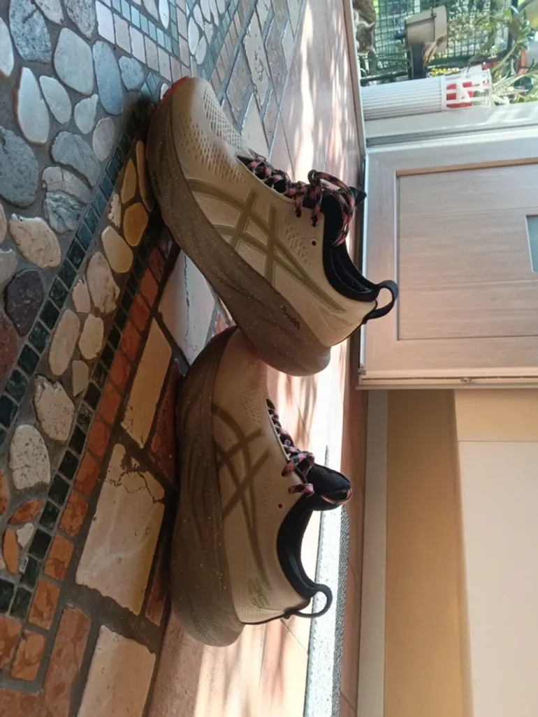 Used Asics Pure Gel 38 bike — image 2 of 9