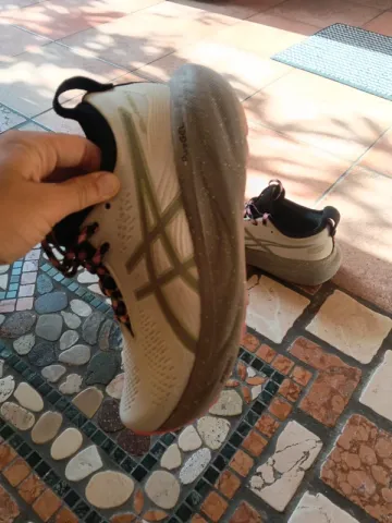 Used Asics Pure Gel 38 bike — image 3 of 9