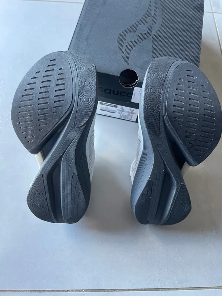 Použité Saucony Endorphin Élite 2 bike — obrázek 5 z 6