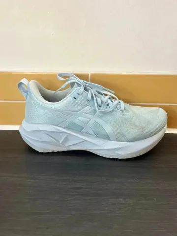 Used Asics Novablast 5 bike — image 7 of 13