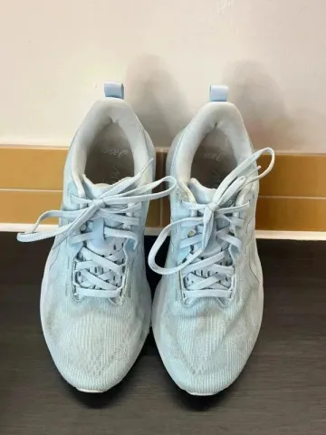 Used Asics Novablast 5 bike — image 2 of 13