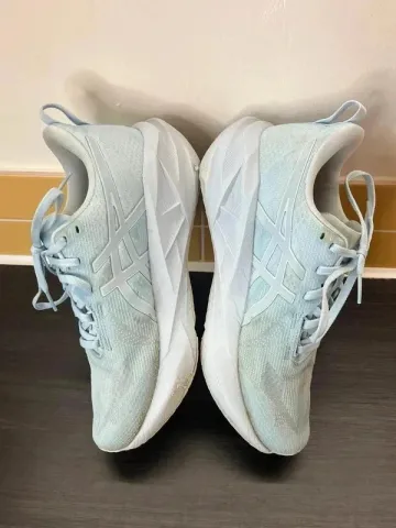 Used Asics Novablast 5 bike — image 4 of 13