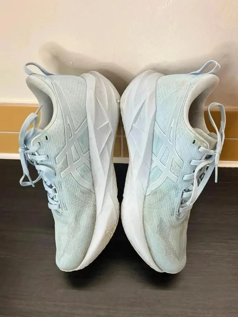 Used Asics Novablast 5 bike — image 4 of 13