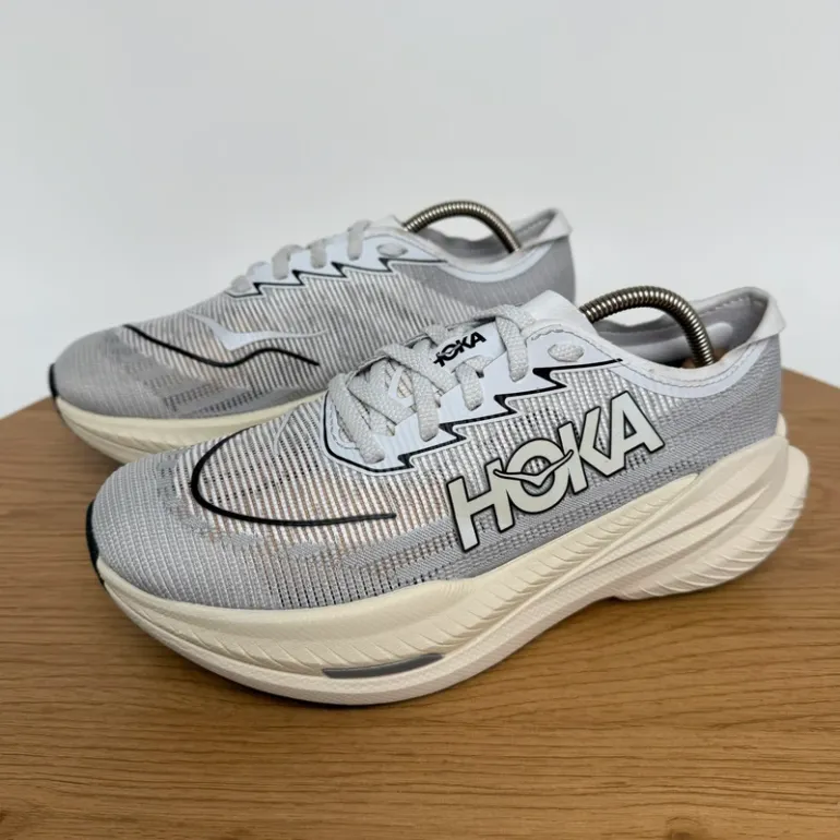 Used Hoka Mach X 2 bike — image 2 of 9
