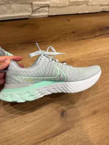 Used Nike React bike — image 3 of 7