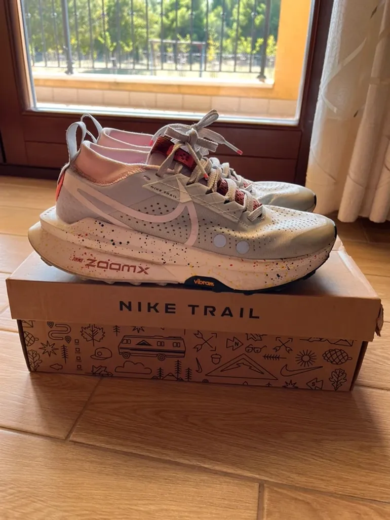 Used Nike Zoomix Zegama Trail 2 bike — image 2 of 7