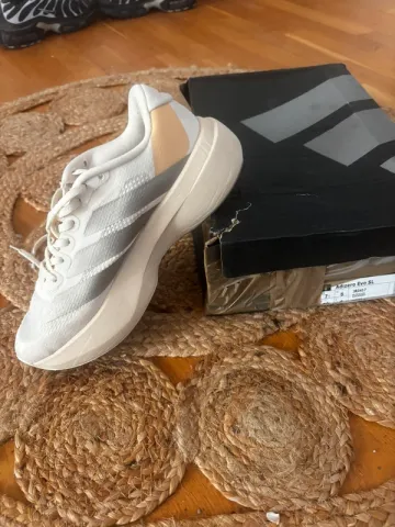 Used Adidas Adizero Evo SL bike — image 2 of 4