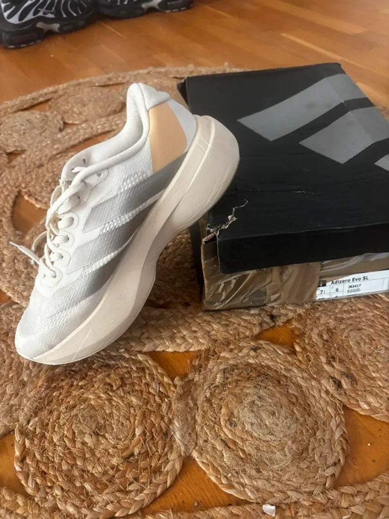 Used Adidas Adizero Evo SL bike — image 2 of 4
