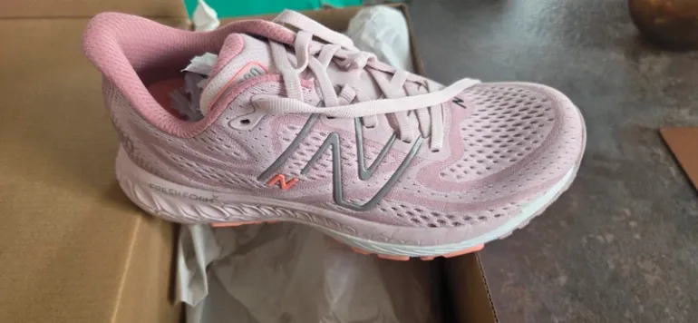 Gebrauchtes New Balance 880 bike — Bild 2 von 6