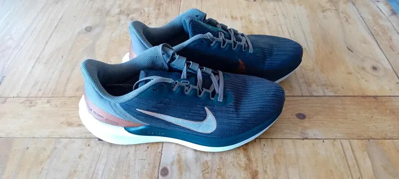 Gebrauchtes Nike Air Winflo 9 Running Shoes