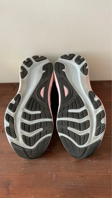 Tweedehands Asics Gel-Kayano 32 bike — afbeelding 7 van 13