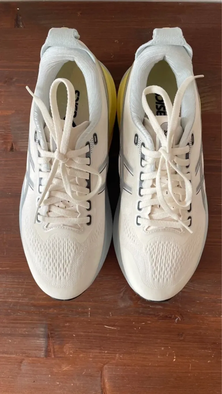 Tweedehands Asics Gel-Kayano 32 bike — afbeelding 8 van 13