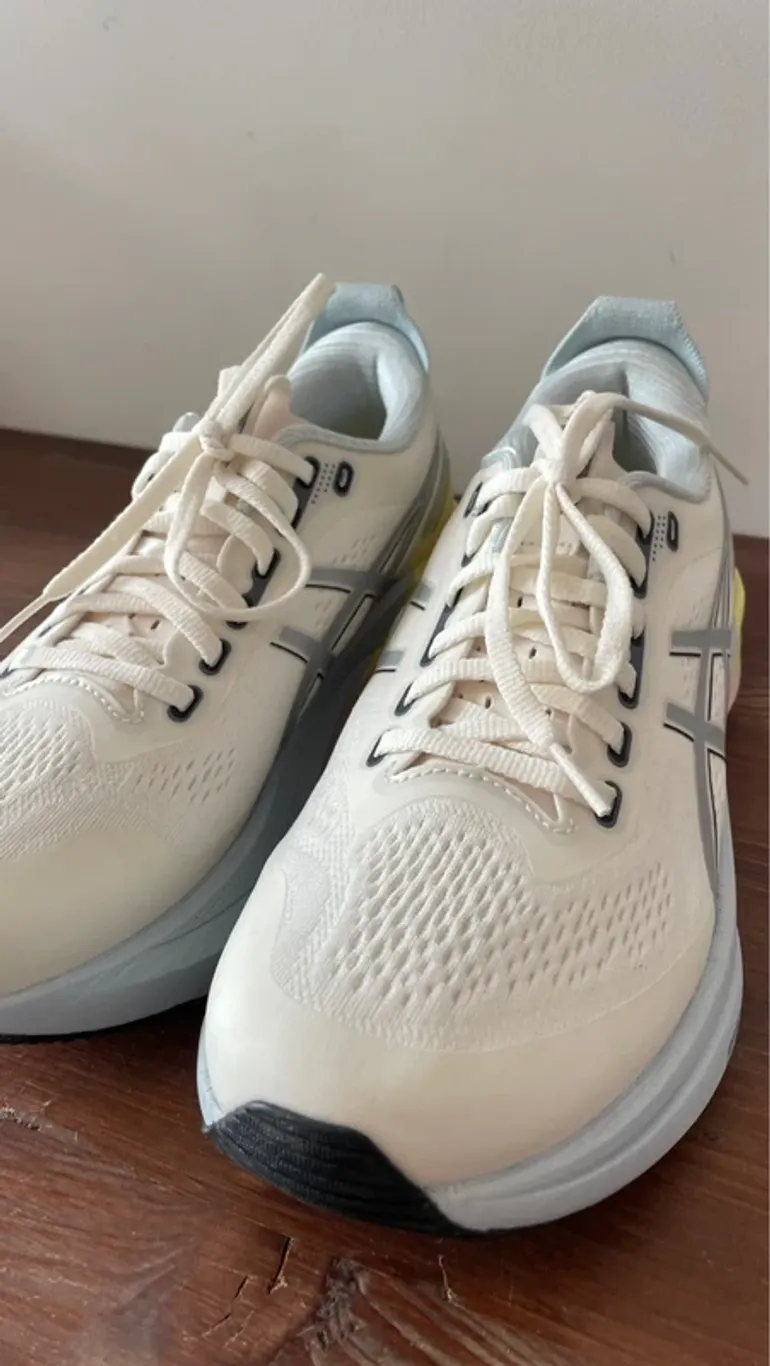 Tweedehands Asics Gel-Kayano 32 bike — afbeelding 9 van 13