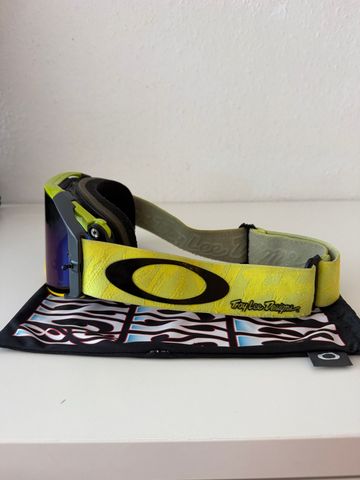 Oakley Airbrake Goggles 2025 bike d'occasion — image 5 sur 10