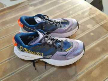 Tweedehands Hoka Speedgoat 7 bike — afbeelding 1 van 5