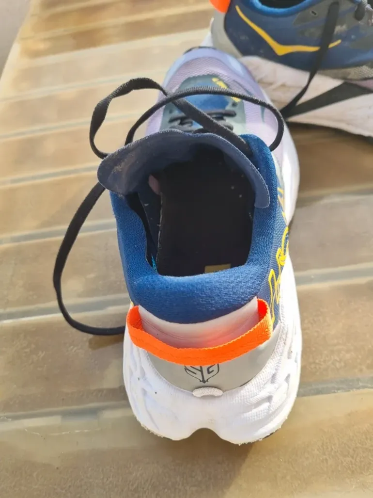 Tweedehands Hoka Speedgoat 7 bike — afbeelding 2 van 5