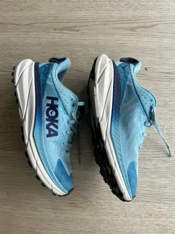 Used Hoka Challenger 7 Gore-Tex bike — image 4 of 8