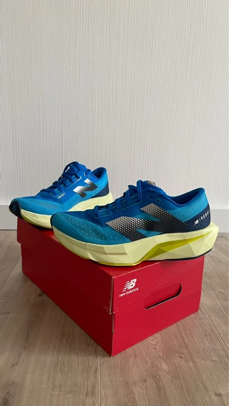 New Balance FuelCell Rebel v4 bike d'occasion — image 5 sur 13