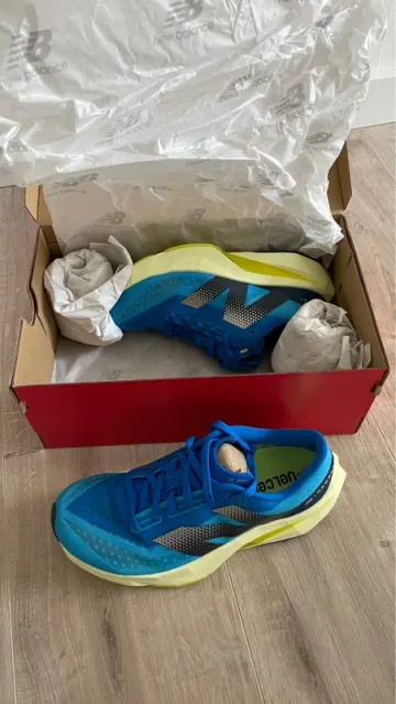 New Balance FuelCell Rebel v4 bike d'occasion — image 10 sur 13