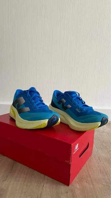 New Balance FuelCell Rebel v4 bike d'occasion — image 3 sur 13