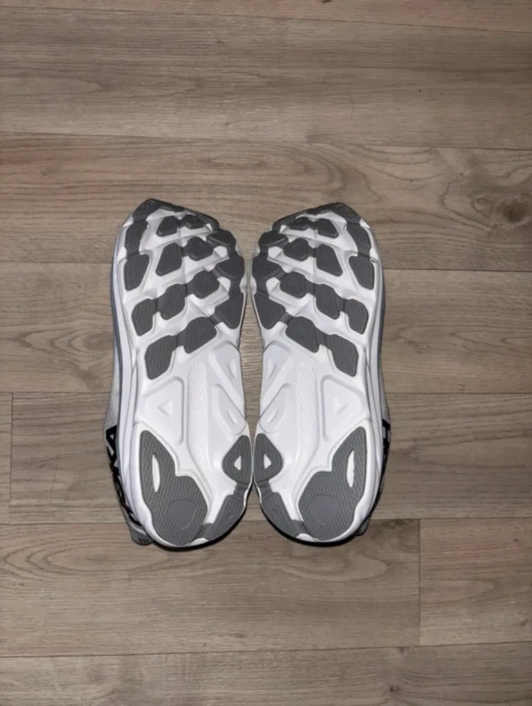 Used Hoka Clifton 9 bike — image 3 of 3