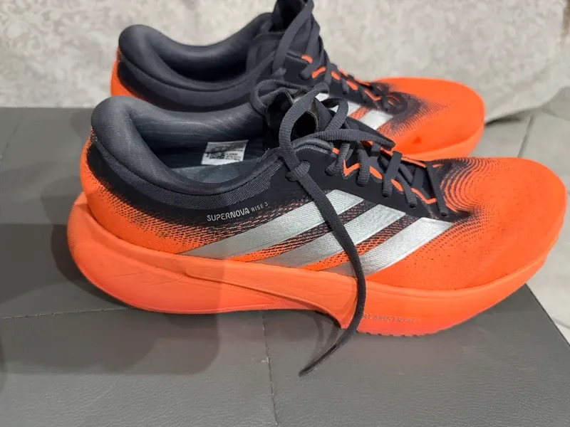 Used Supernova Rise 3 M Running Shoes