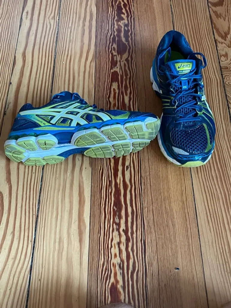 Gebrauchtes Asics Nimbus Gel 15 bike — Bild 2 von 4