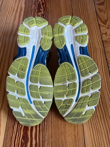 Gebrauchtes Asics Nimbus Gel 15 bike — Bild 3 von 4