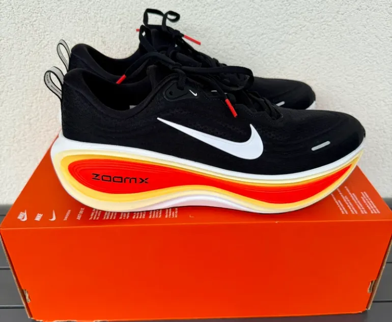 Used Nike Vomero Plus Zoomx bike — image 2 of 3