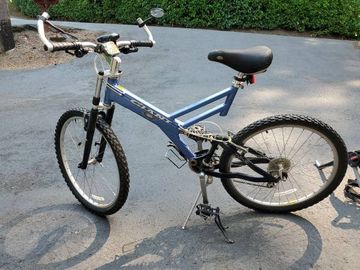 Used Giant Warp DS2 2000 bike — image 6 of 7