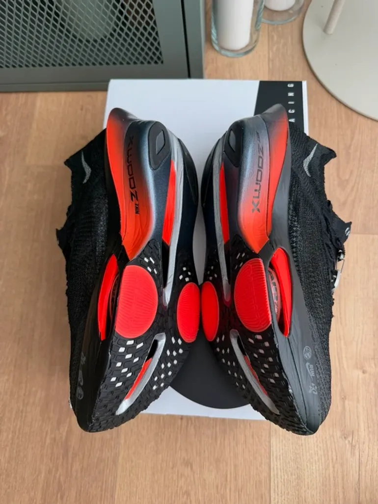 Used Nike Alphafly Next% 3 bike — image 5 of 11