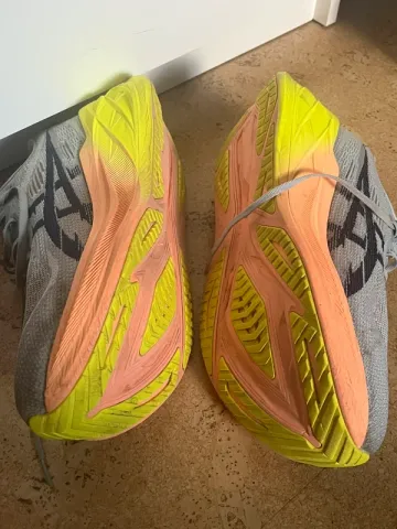 Used Asics Superblast 2 Paris bike — image 4 of 7