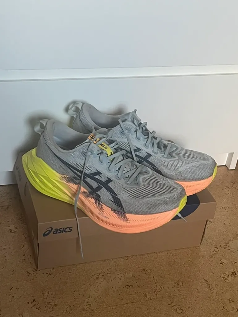 Used Asics Superblast 2 Paris bike — image 1 of 7